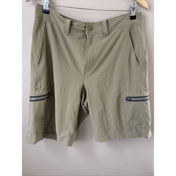 L.L. Bean Men’s Size 33 Tan Shorts Zipper Pockets Outdoor Hiking Casual Comfort - Picture 1 of 6